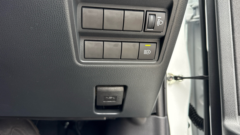 Toyota Yaris 1.5 Hybrid Design 5dr CVT Hybrid Hatchback